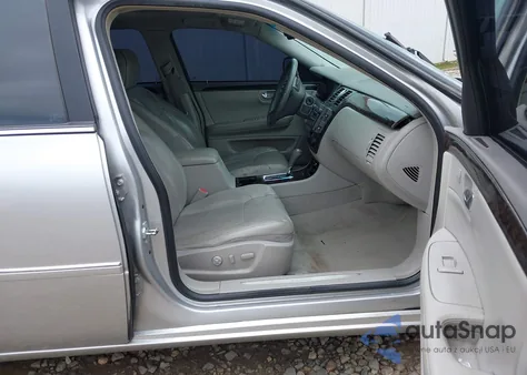 2011 Cadillac Dts Luxury Collection из США, поврежденный, VIN 1G6KD5E66BU123288